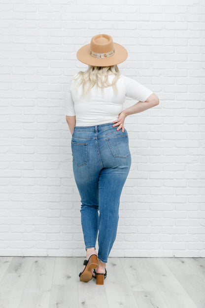 Judy Blue • High Waist Slim Fit Jeans