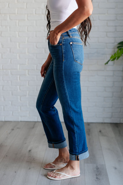 Judy Blue • Campbell • High Rise Center Seam Detail Straight Jeans