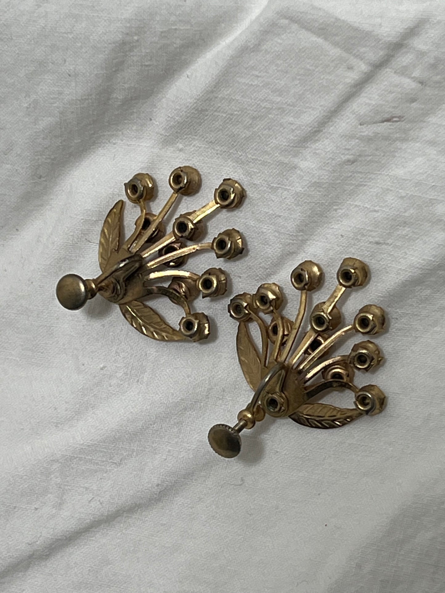 Vintage • Gold Tone Leaf • Garnet Rhinestone • Screw Back Earrings
