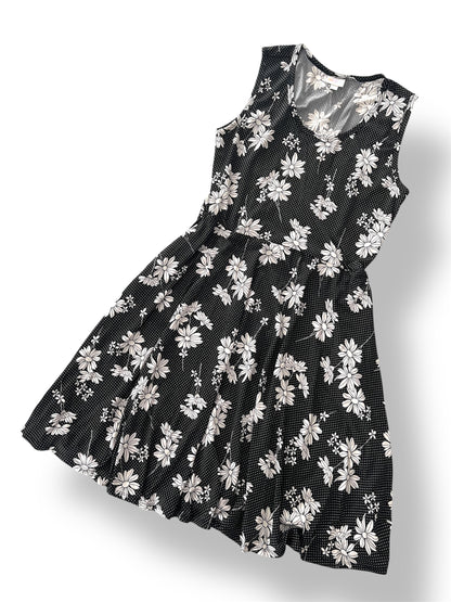 Nicki • A-Line • Sleeveless • Fit and Flare Dress • Black and White Daisy