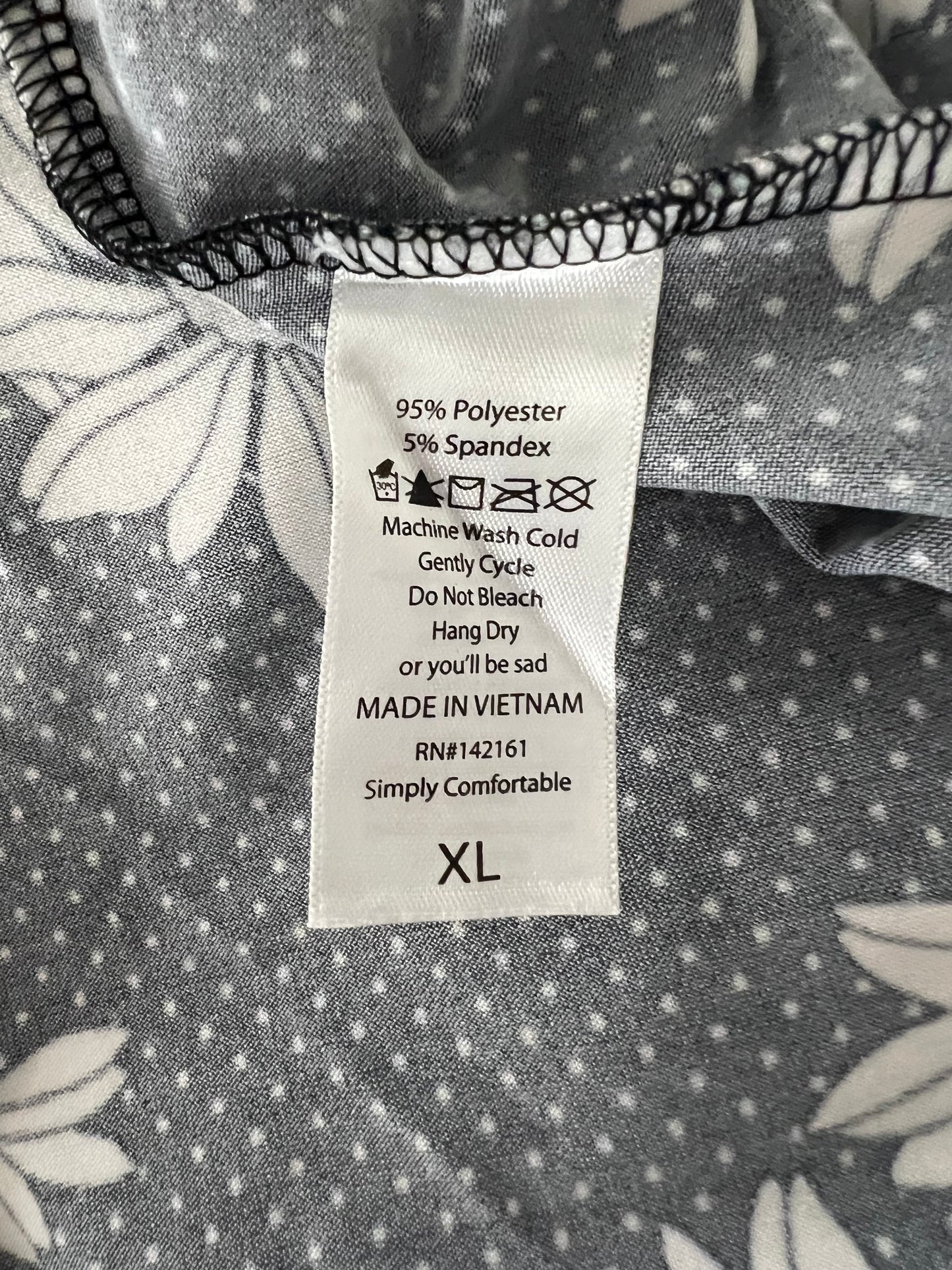 Nicki • A-Line • Sleeveless • Fit and Flare Dress • Black and White Daisy