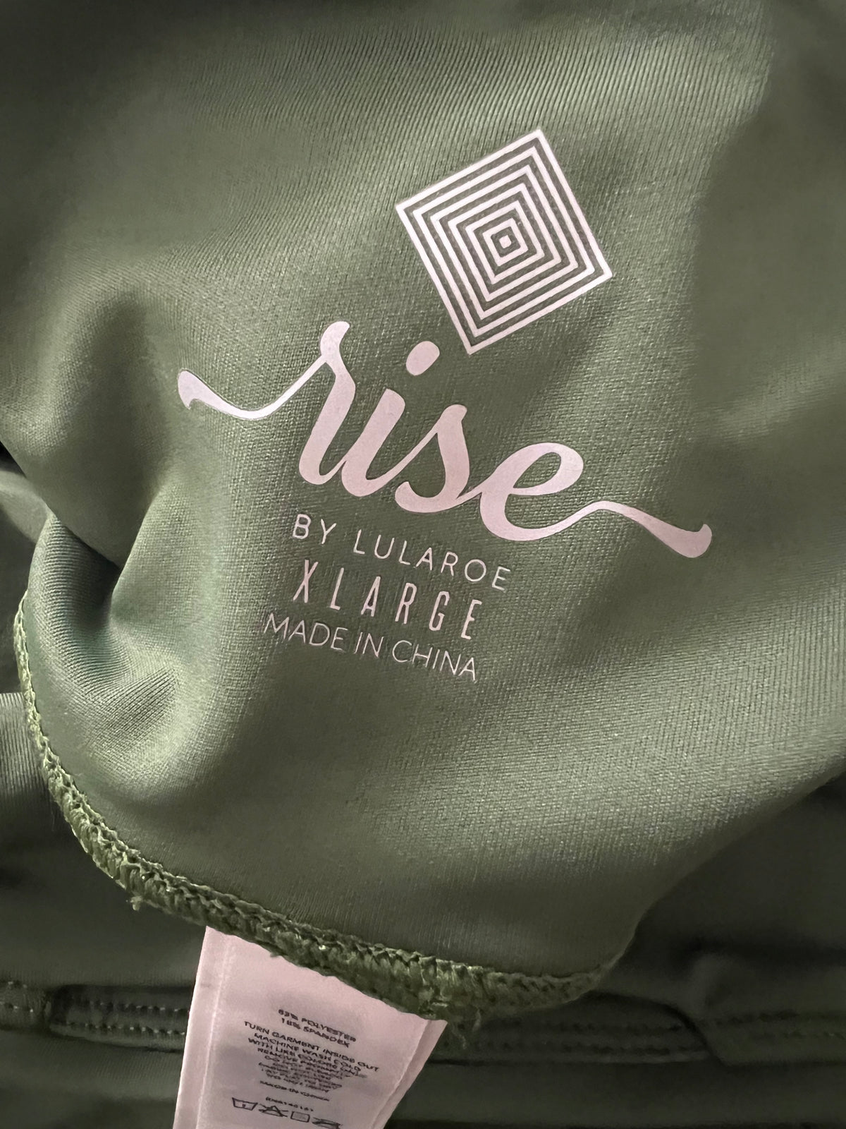 LuLaRoe Rise Collection • Brave Ankle Fitness Leggings • Solid Green