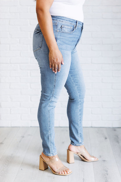 Judy Blue • Justine • High Rise Control Top Contrast Wash Skinny Jeans