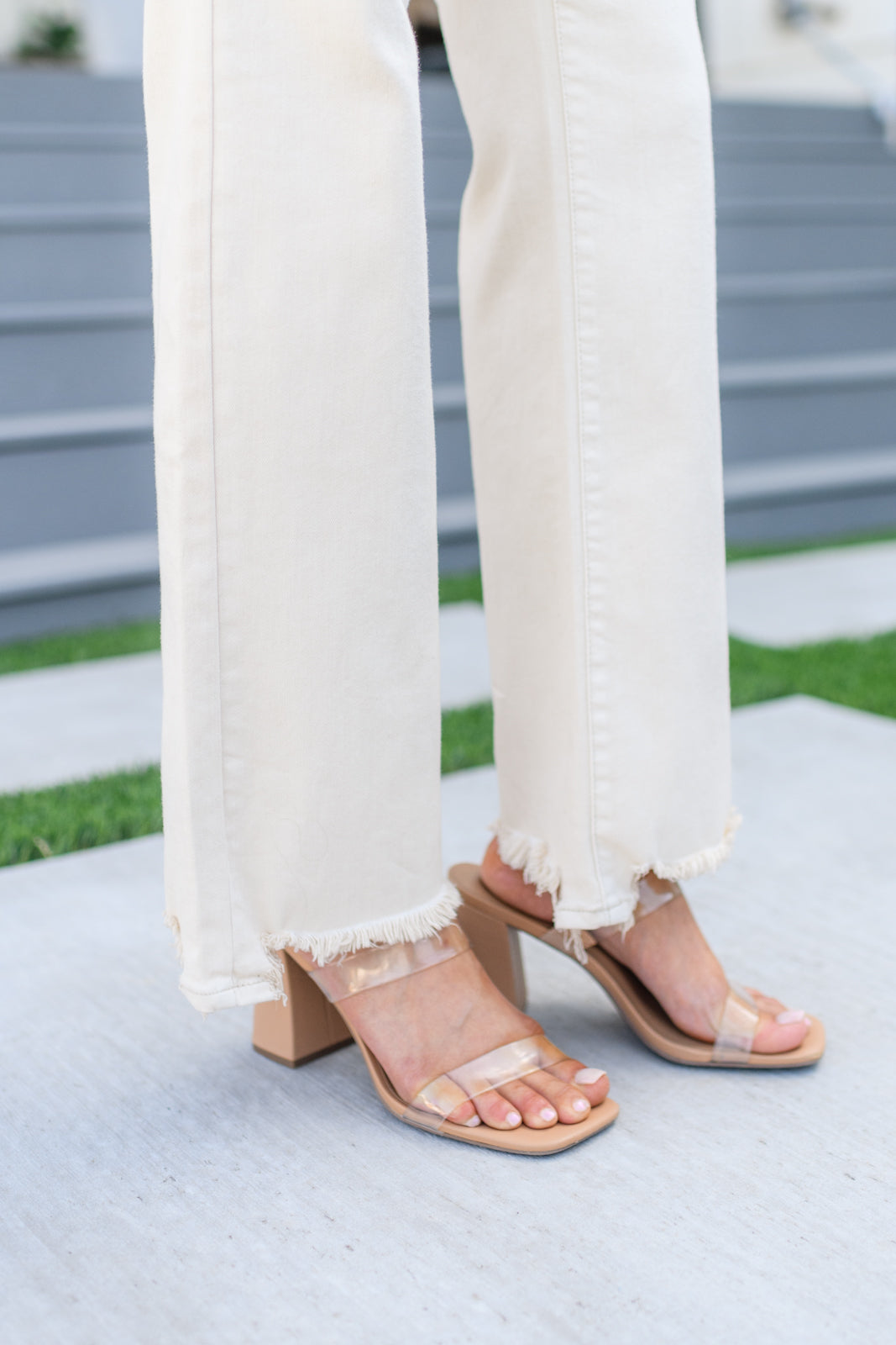 Judy Blue • Alice High Rise Over Dyed 90's Straight Jeans in Light Khaki