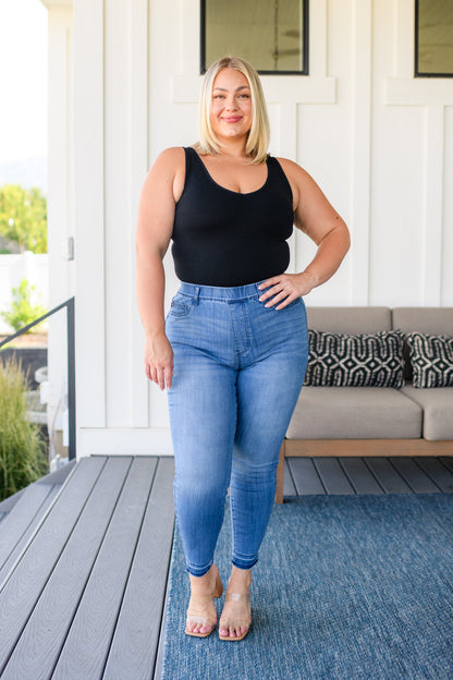 Judy Blue • Amanda High Rise Pull on Release Hem Skinny Jeans