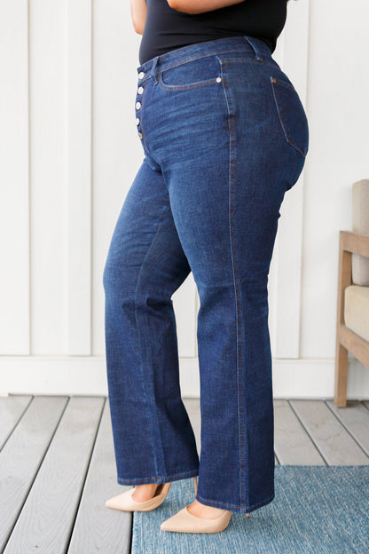 Judy Blue • Arlo High Rise Button-Fly Straight Jeans