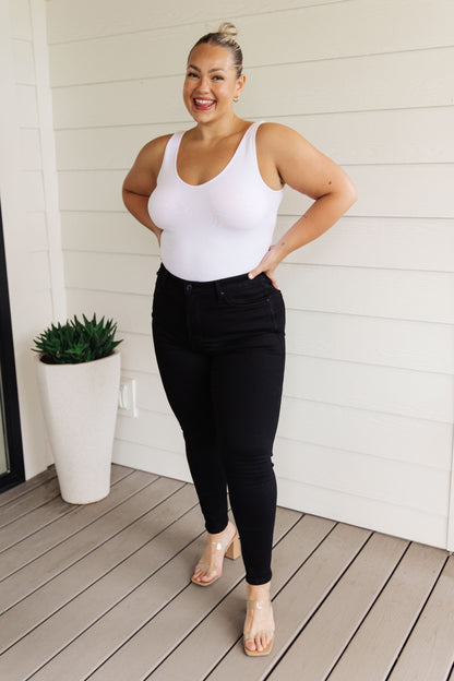 Judy Blue • Audrey High Rise Control Top Classic Skinny Jeans in Black