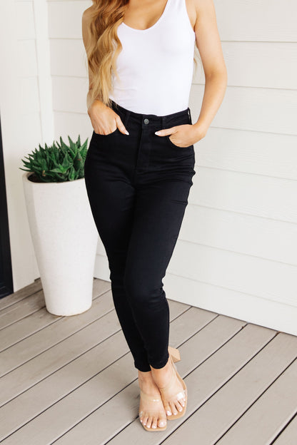 Judy Blue • Audrey High Rise Control Top Classic Skinny Jeans in Black