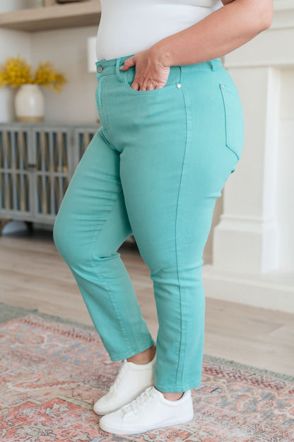 Judy Blue • Bridgette High Rise Garment Dyed Slim Jeans in Aquamarine
