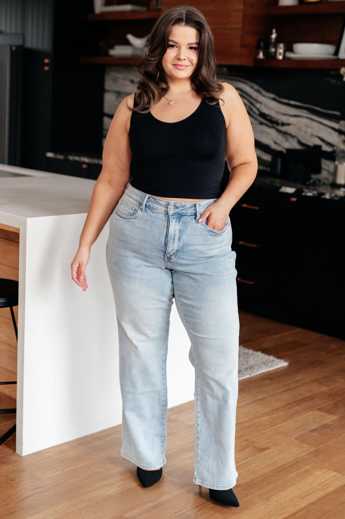 Judy Blue • Brooke • High Rise Control Top Vintage Wash Straight Jeans