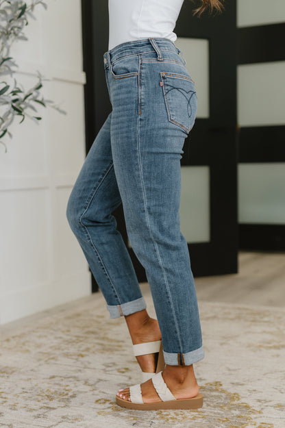 Judy Blue • Colette • Mid Rise Boyfriend Classic Cuffed