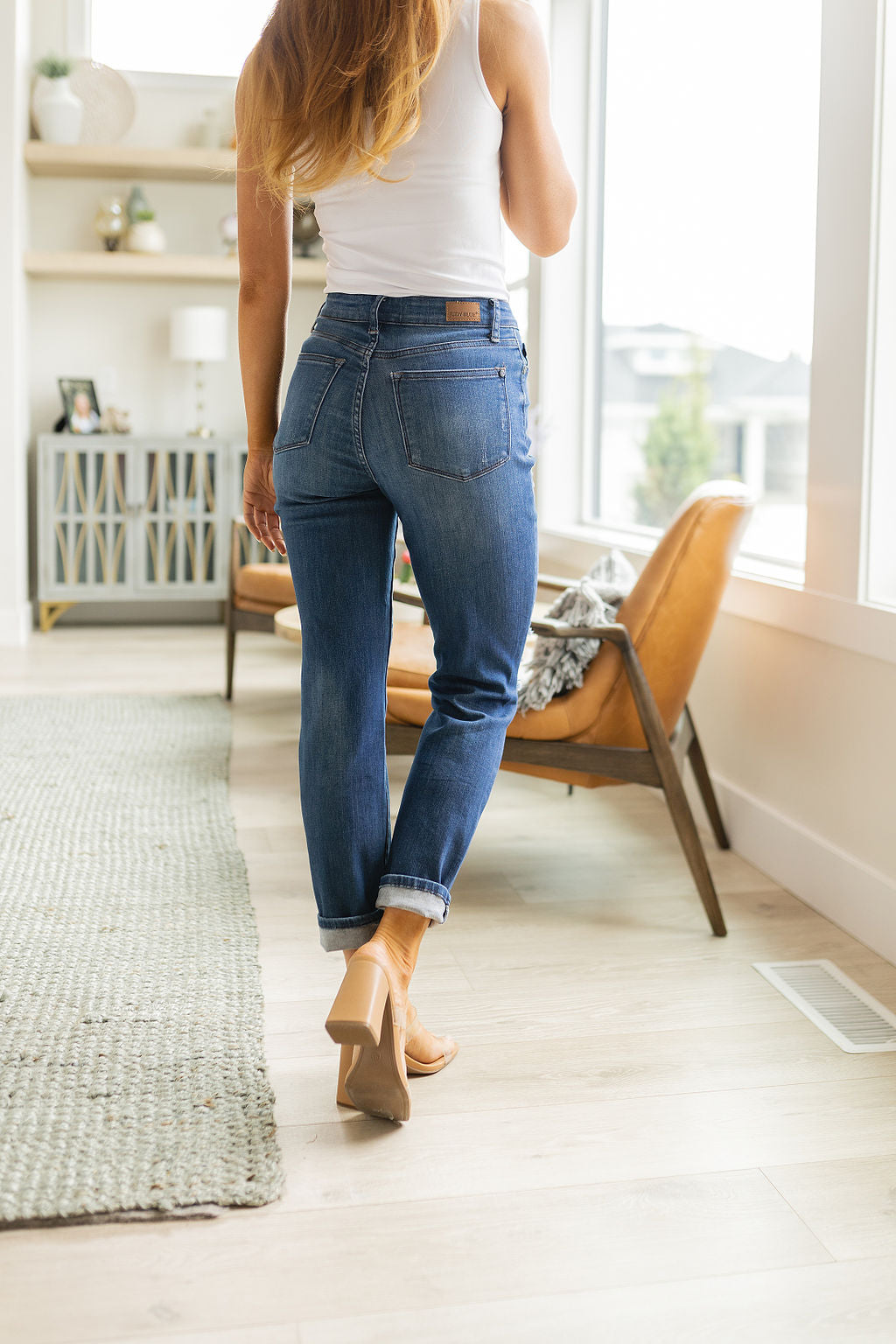 Judy Blue • Colt High Rise Button Fly Distressed Boyfriend Jeans