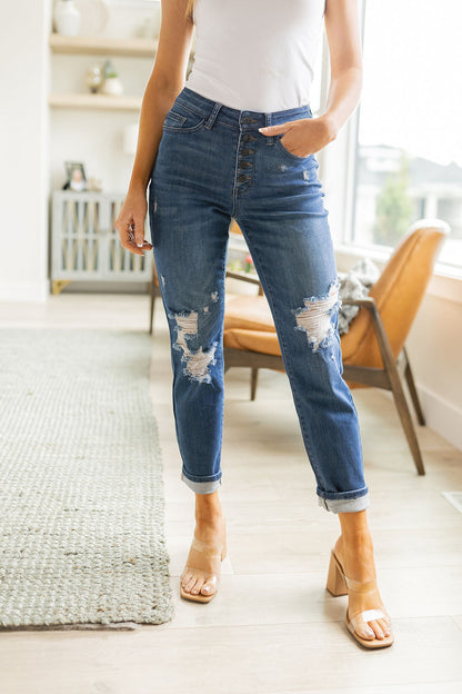 Judy Blue • Colt High Rise Button Fly Distressed Boyfriend Jeans