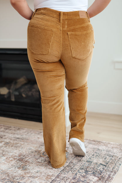 Judy Blue • Cordelia Bootcut Corduroy Pants in Camel
