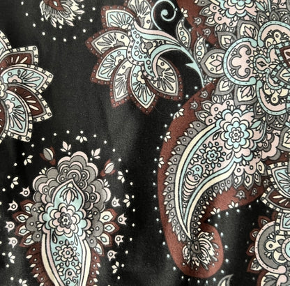 LuLaRoe Buttery Soft Leggings • Paisley Print
