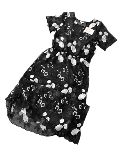 LuLaRoe Deanne ll sheer overlay. Black and white. Floral.