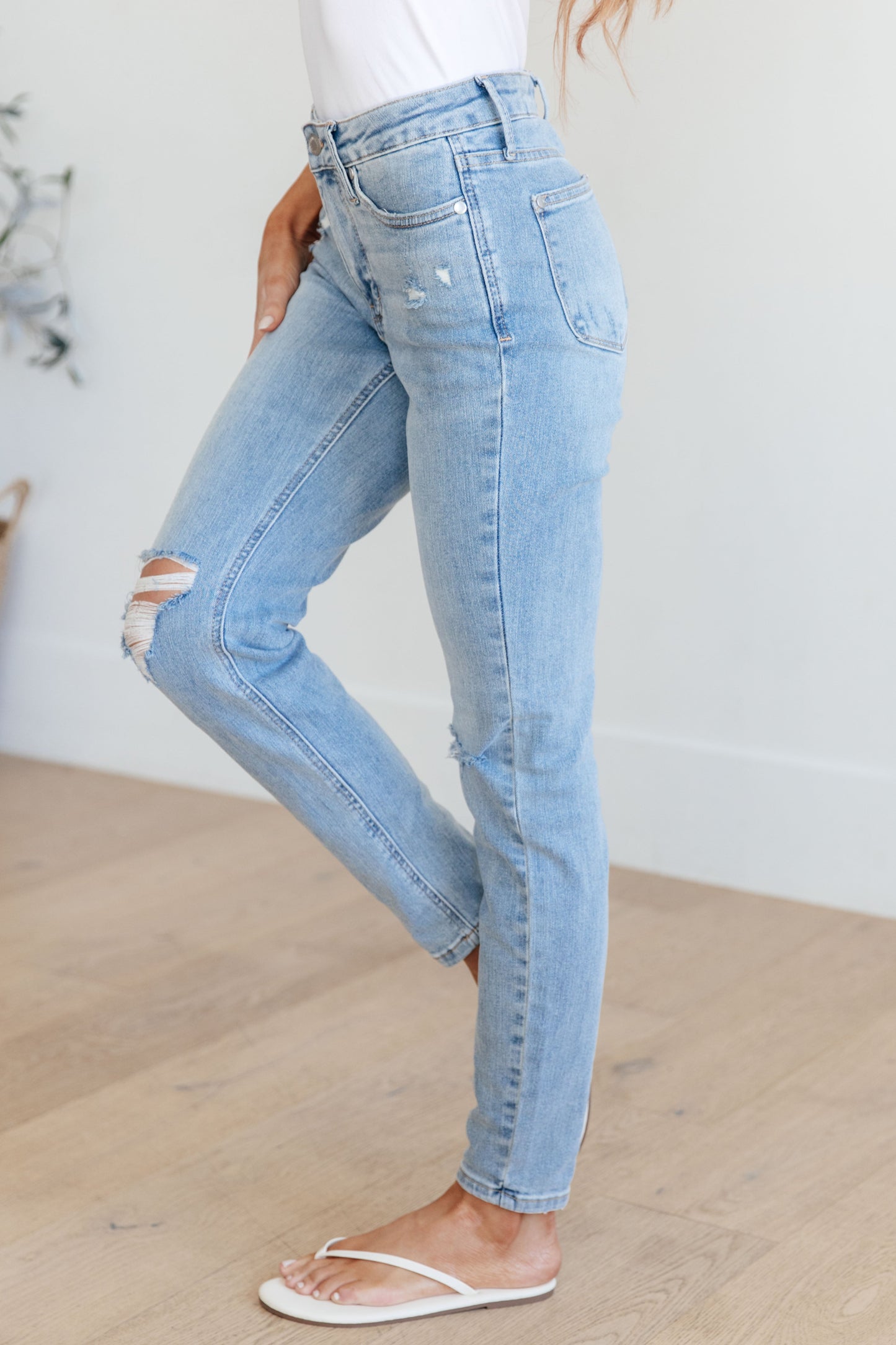Judy Blue • Eloise • Mid Rise Control Top Distressed Skinny Jeans