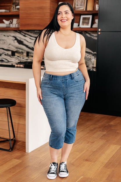 Judy Blue • Emily • High Rise Cool Denim Pull On Capri Jeans