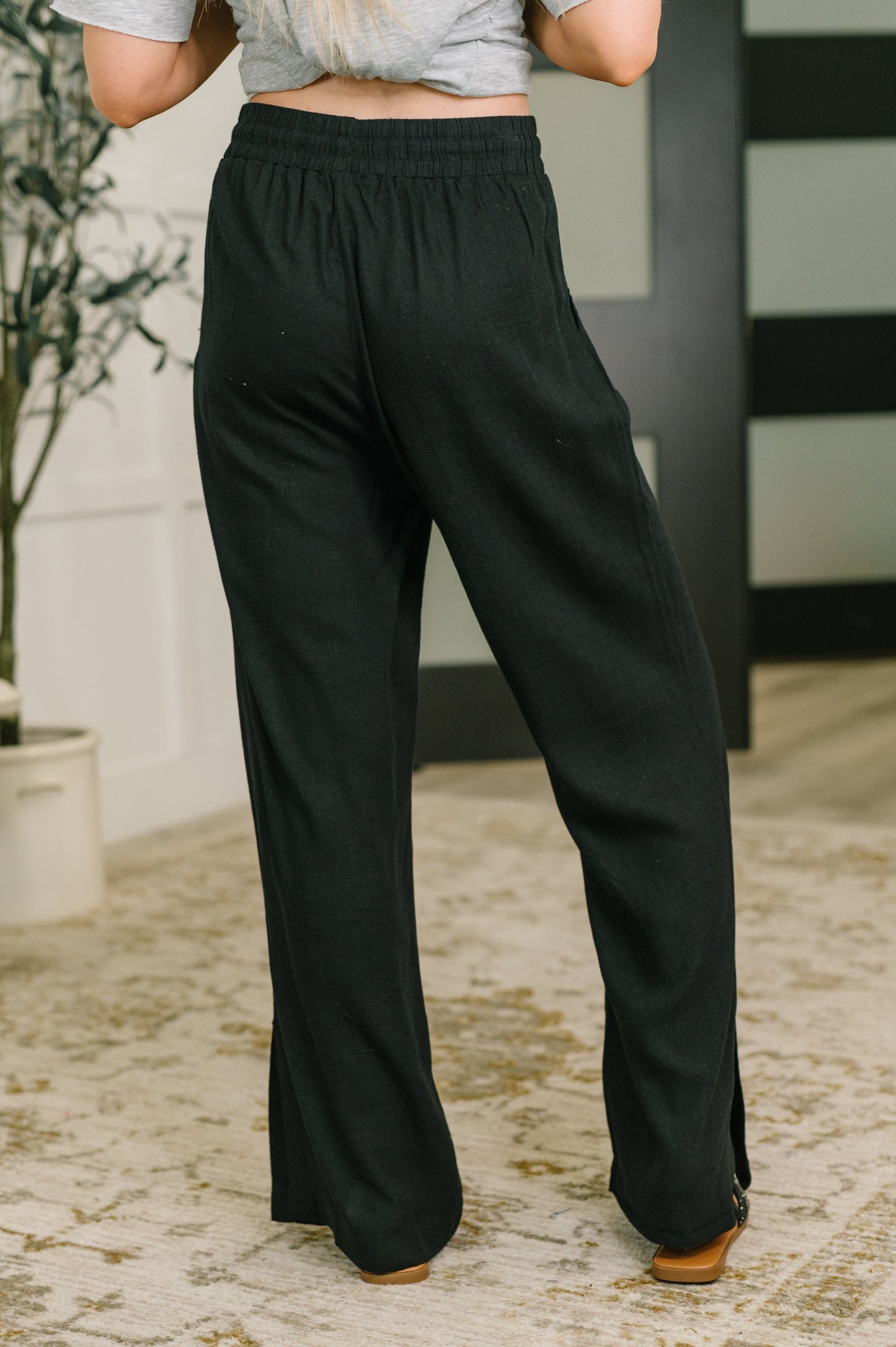 Zenana • Essential Feeling Straight Leg Lounge Pants in Black