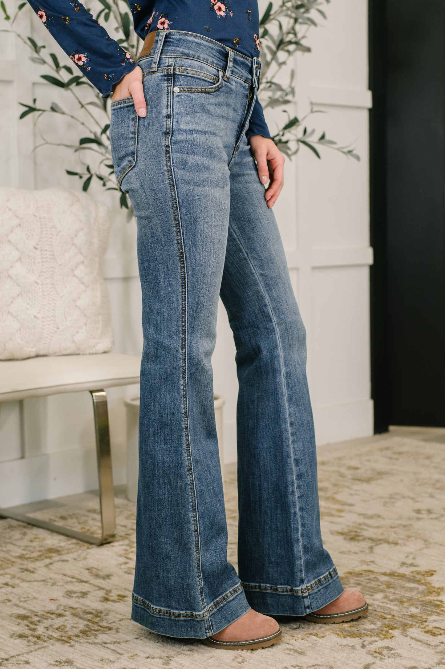 Judy Blue • Eva • High Waist Flare Tummy Control Double Button Waistband