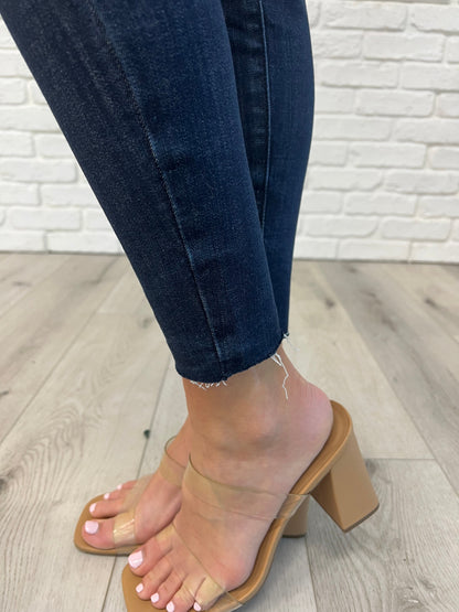 Judy Blue • Fallon • Mid Rise Adjustable Waist Raw Hem Skinny Jeans