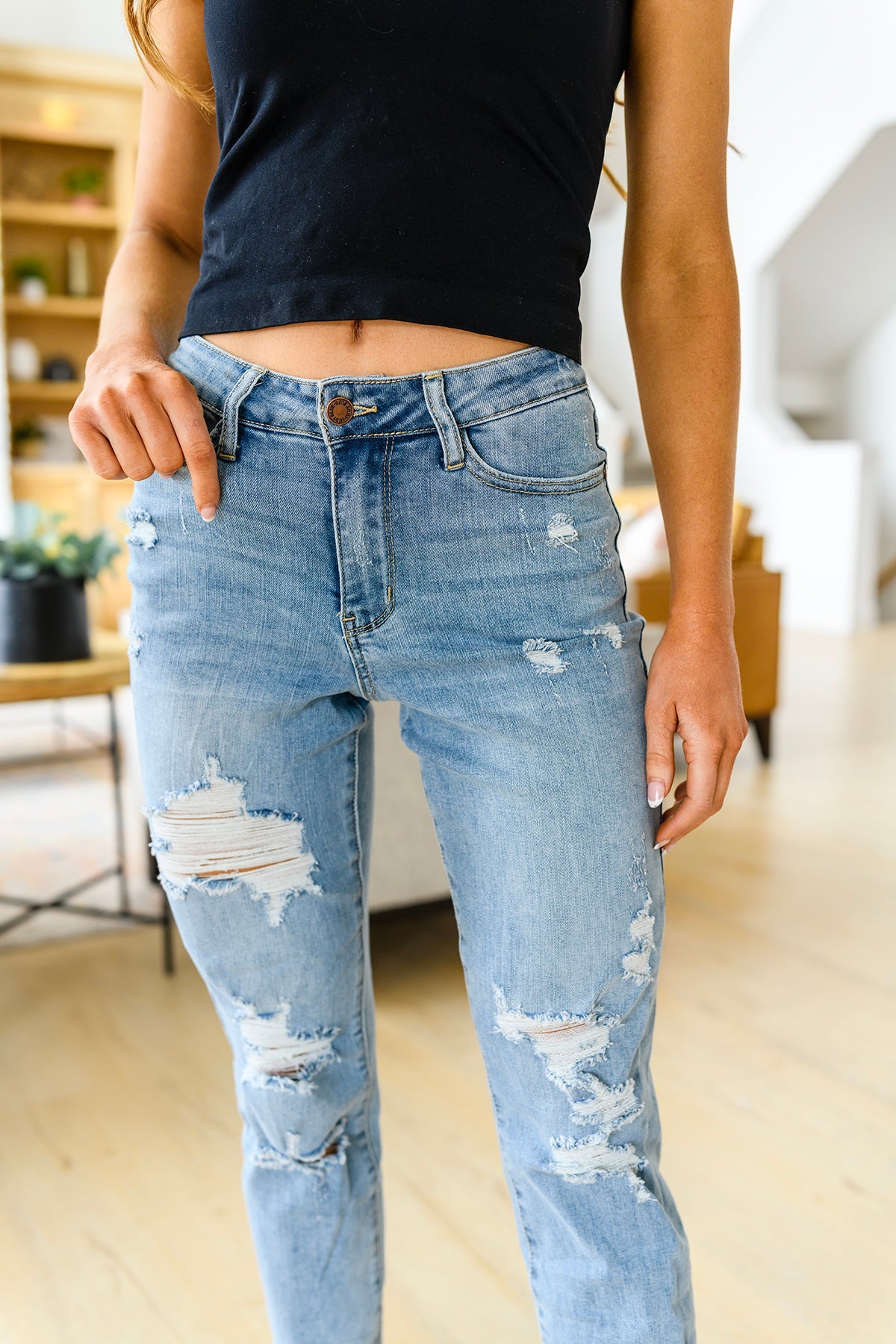 Judy Blue • Florence High Waist Destroyed Boyfriend Jeans