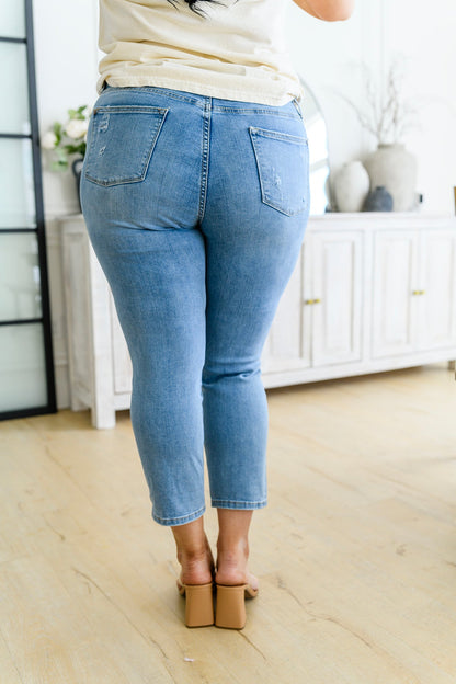 Judy Blue • Florence High Waist Destroyed Boyfriend Jeans