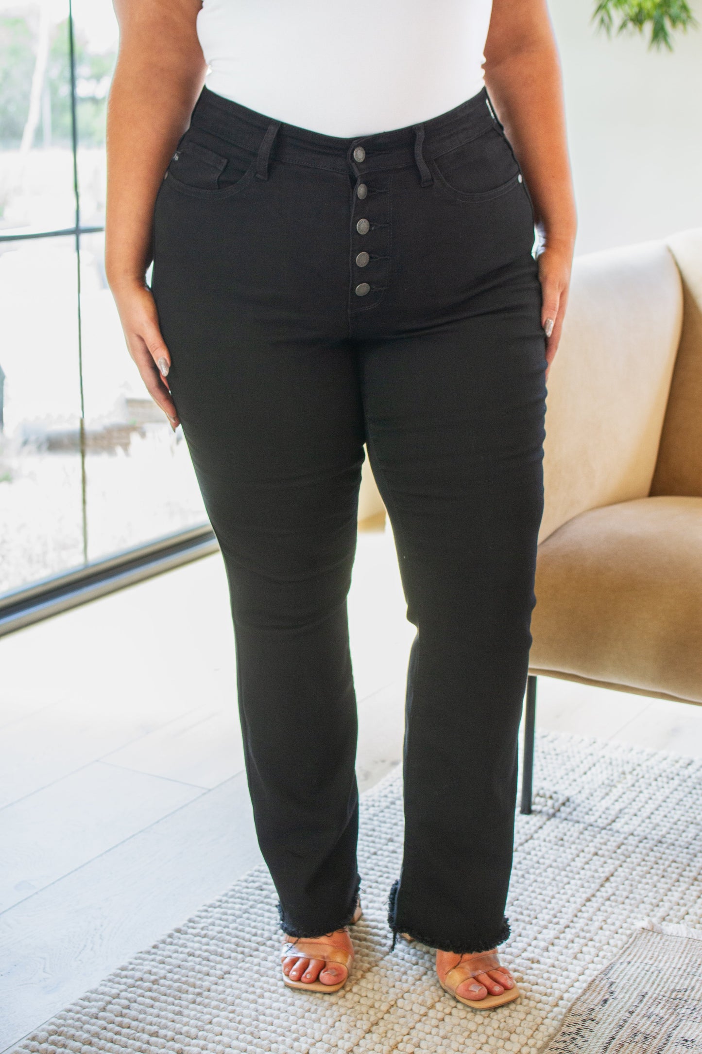 Judy Blue • Harriet High Rise Button Fly Bootcut Jeans in Black