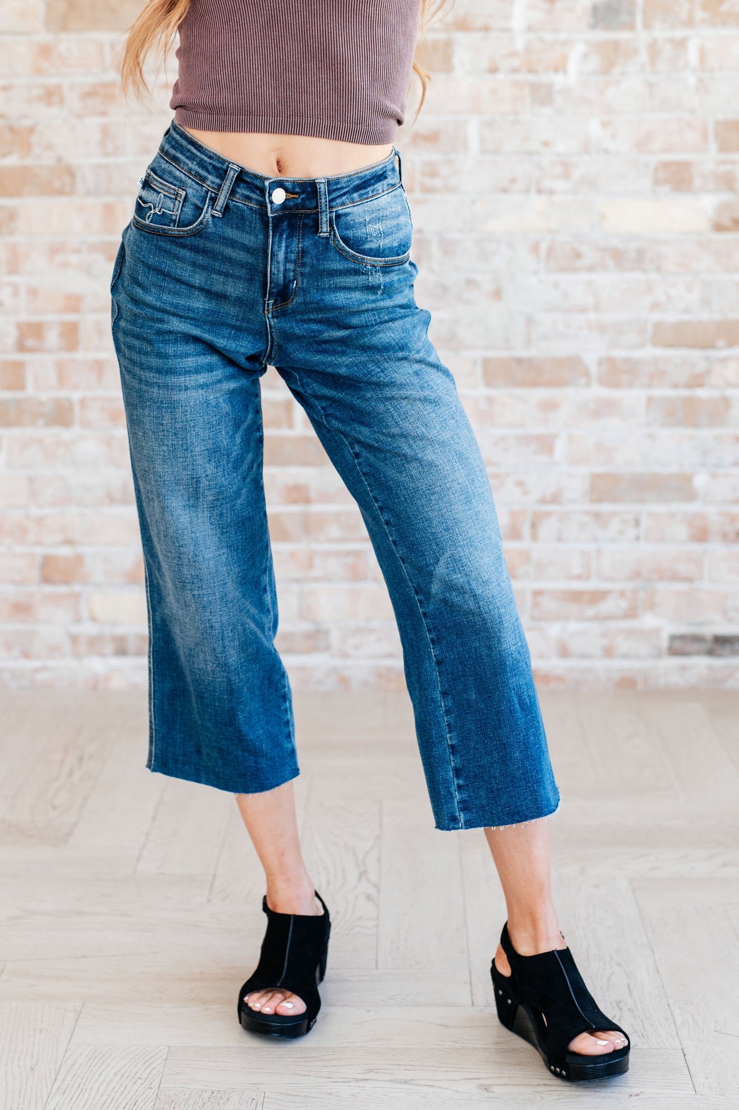Judy Blue • Hayes High Rise Wide Leg Crop Jeans