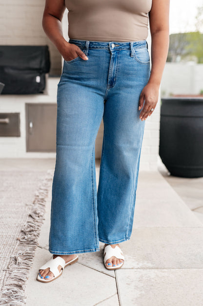 Judy Blue • Hayes High Rise Wide Leg Crop Jeans