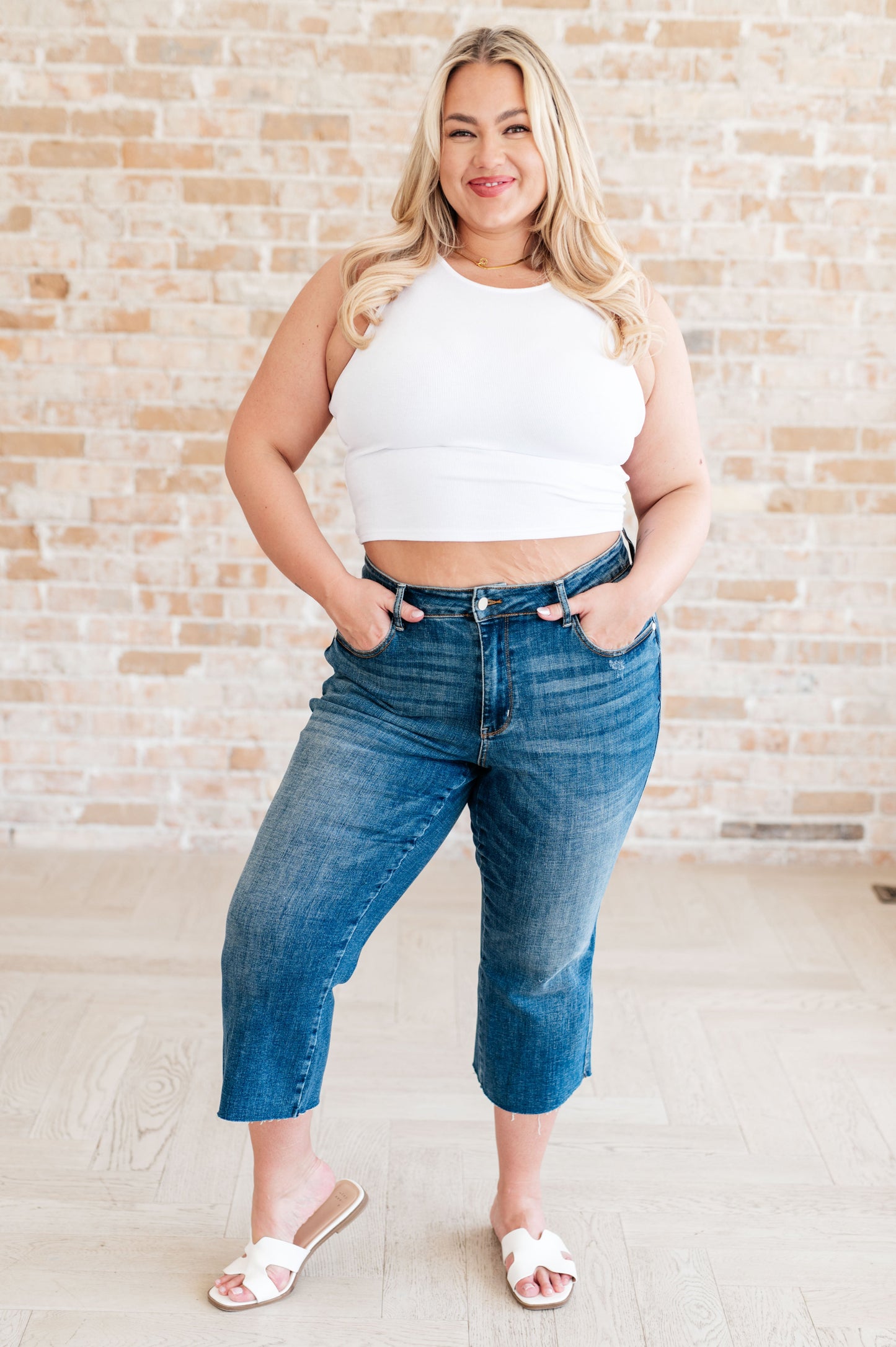 Judy Blue • Hayes High Rise Wide Leg Crop Jeans