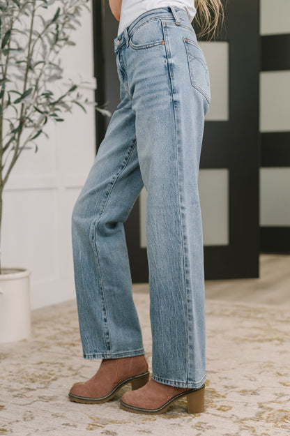Judy Blue • Heather • Mid Rise Rigid Magic Straight