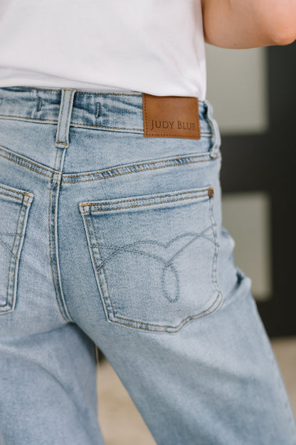 Judy Blue • Heather • Mid Rise Rigid Magic Straight