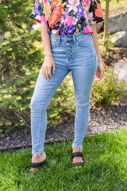 Judy Blue • Hi-Rise Button Fly Skinny