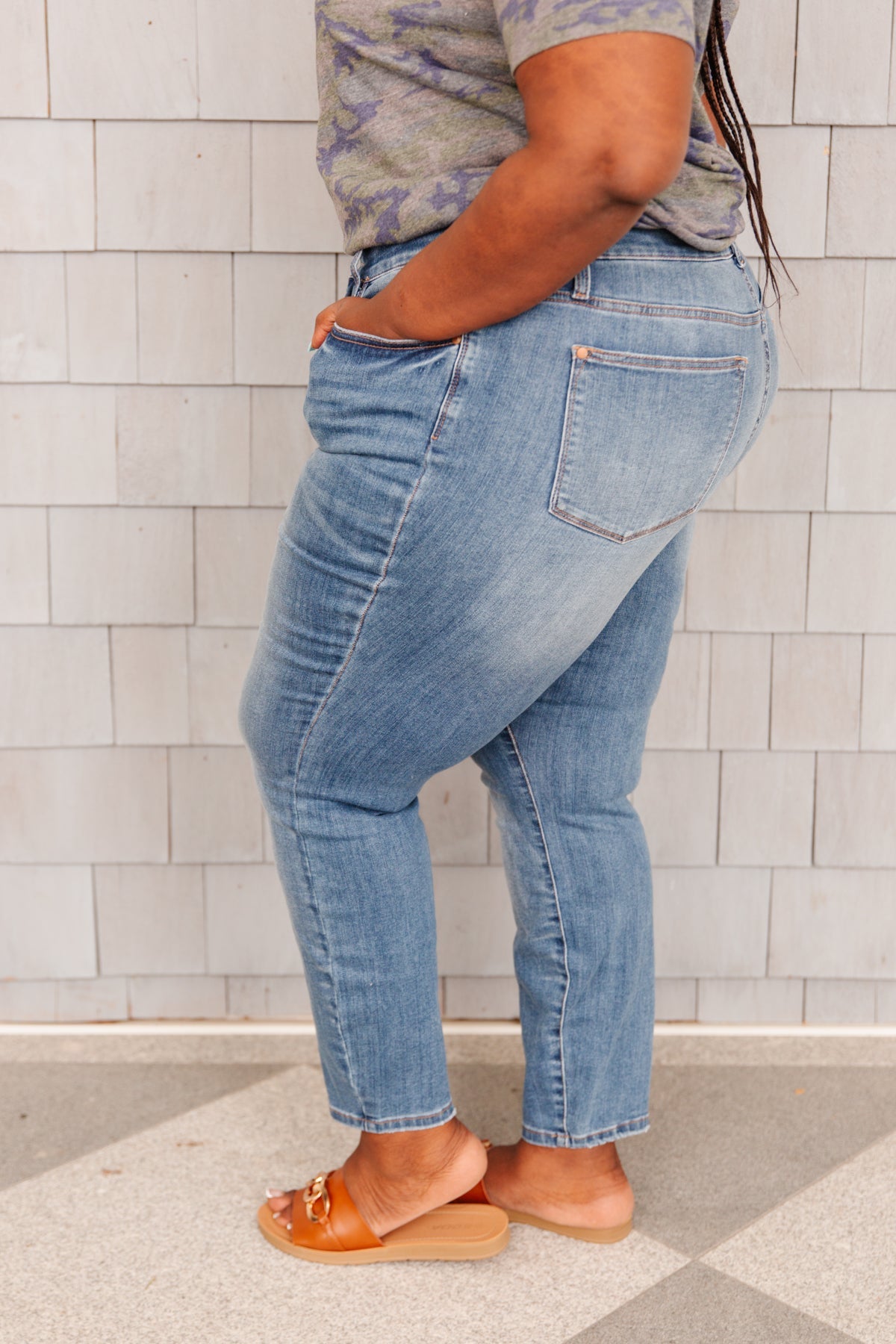 Judy Blue • High Waist Slim Fit Jeans