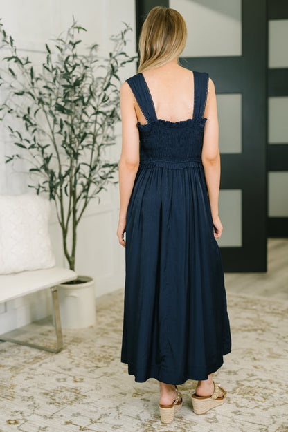 GiGio • Hold Me Down Midi Dress in Navy