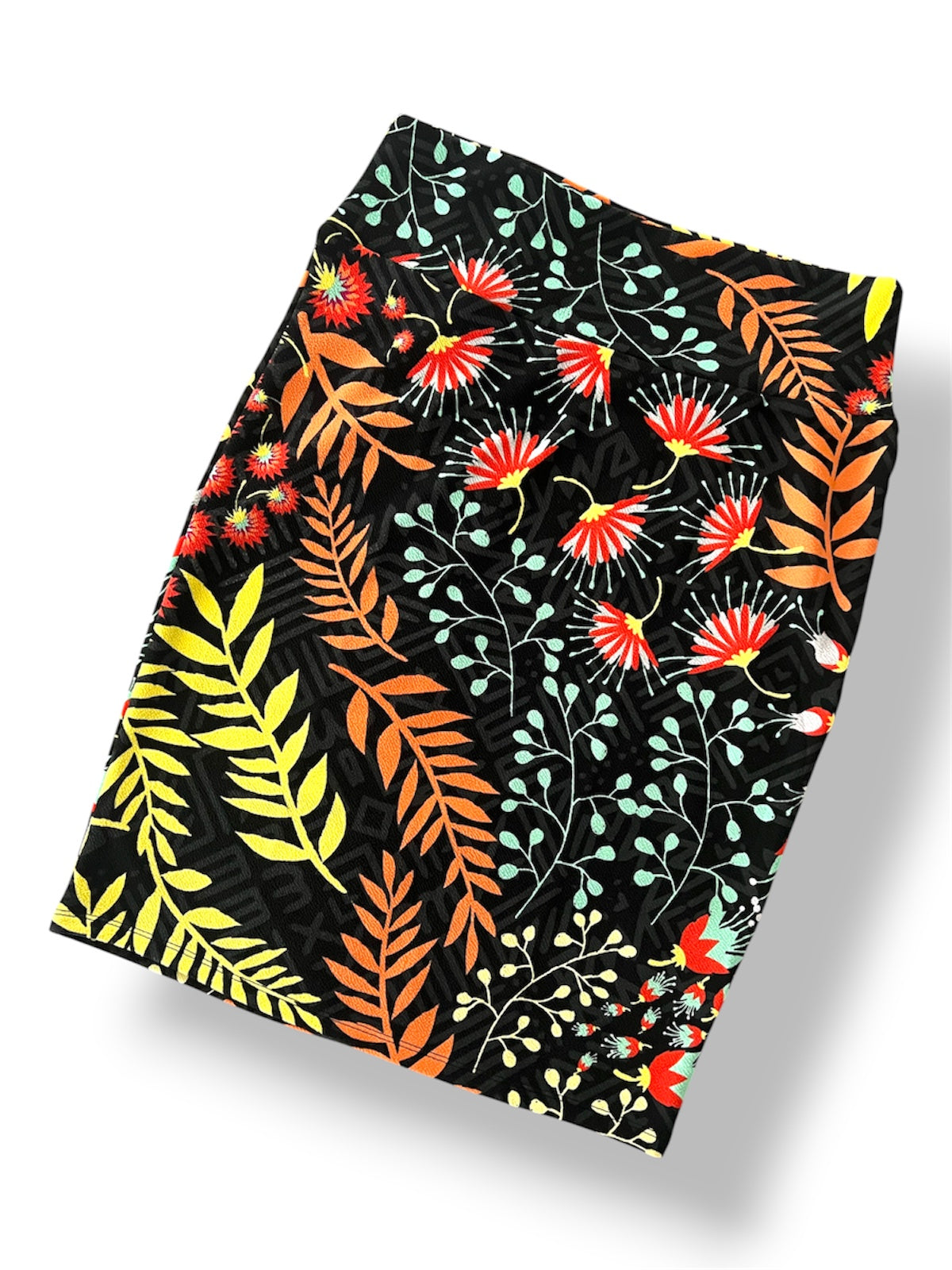 LuLaRoe Cassie Pencil Skirt • Vintage • Rare Floral Print on Black Background
