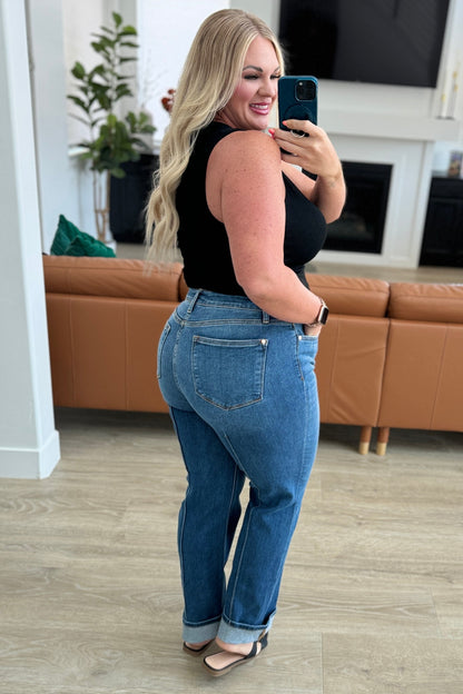 Judy Blue • Campbell • High Rise Center Seam Detail Straight Jeans