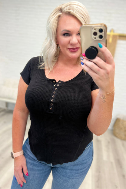 Zenana • Baby Waffle Cap Sleeve Henley in Black