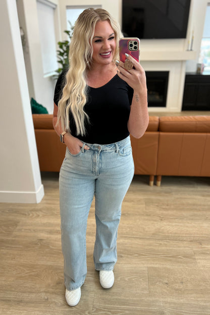 Judy Blue • Brooke • High Rise Control Top Vintage Wash Straight Jeans