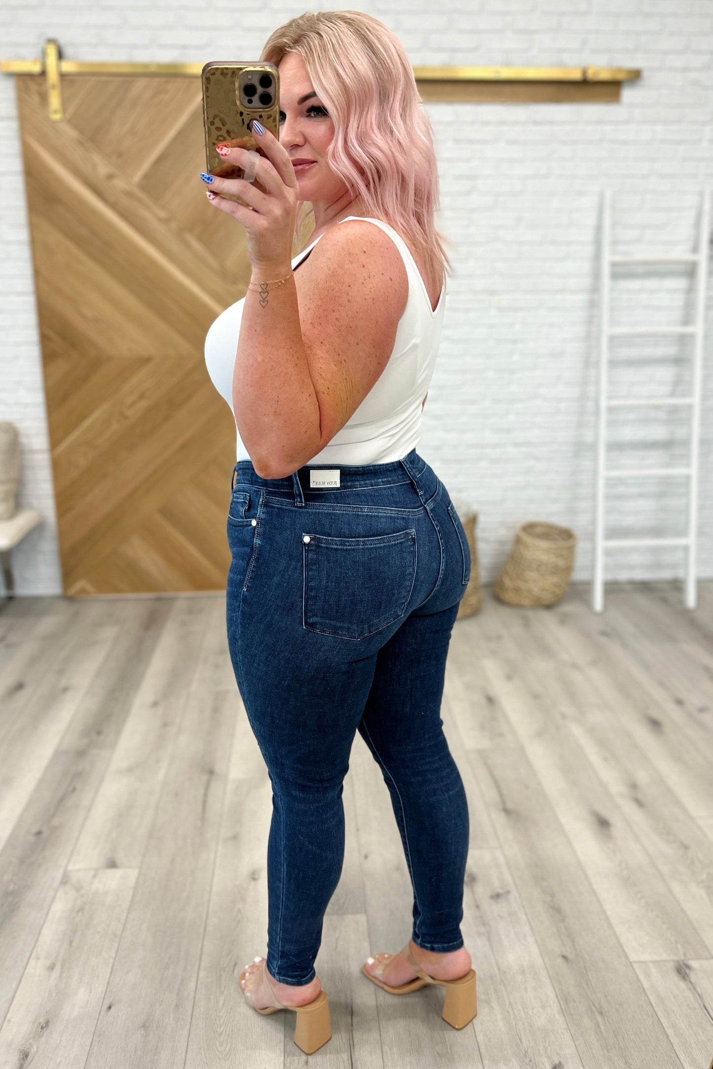 Judy Blue • Addison Mid Rise Crinkle Ankle Skinny Jeans