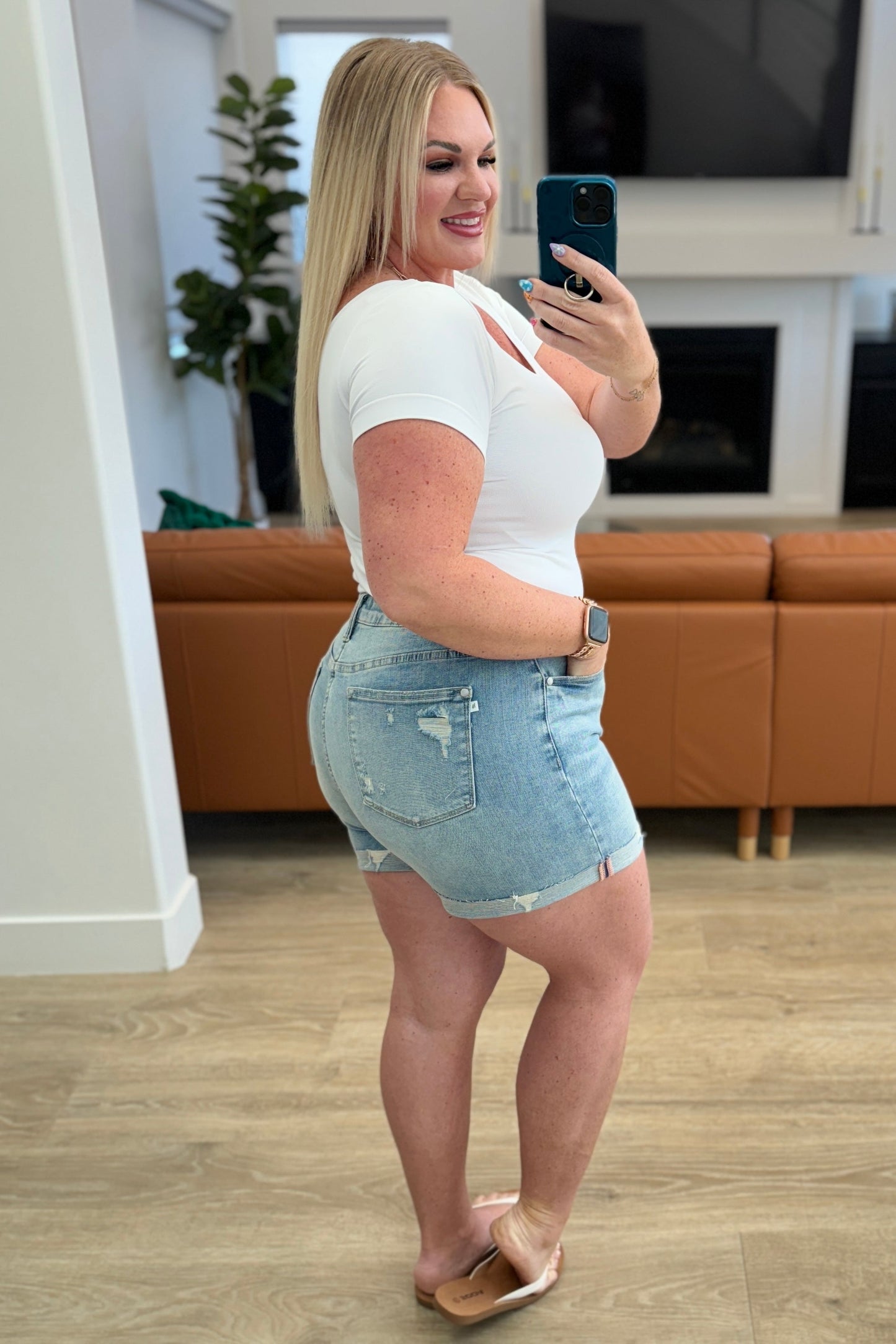 Judy Blue • Darlene • High Rise Distressed Cuffed Cutoff Shorts