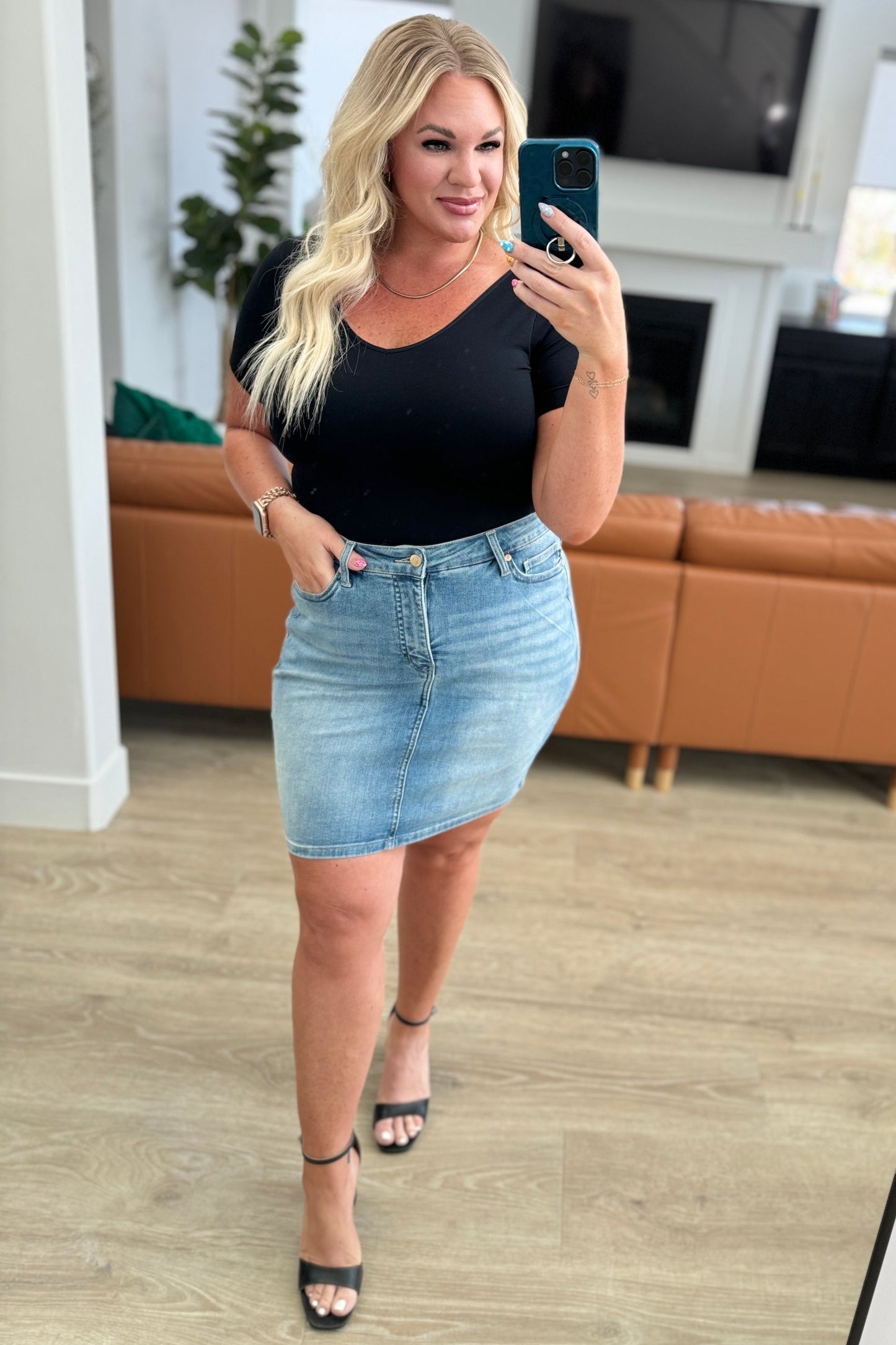 Judy Blue • Haley • High Rise Control Top Skirt