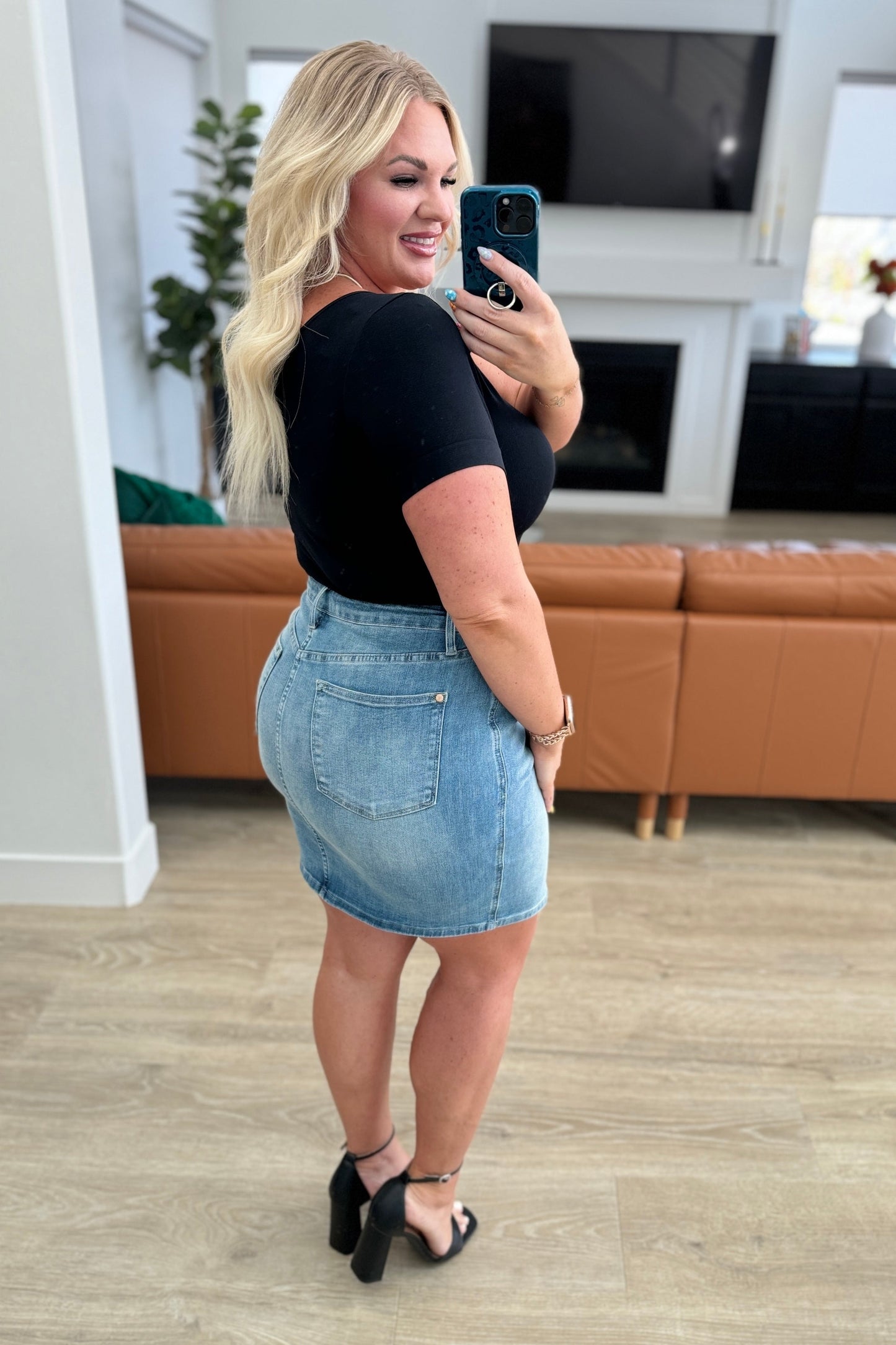 Judy Blue • Haley • High Rise Control Top Skirt