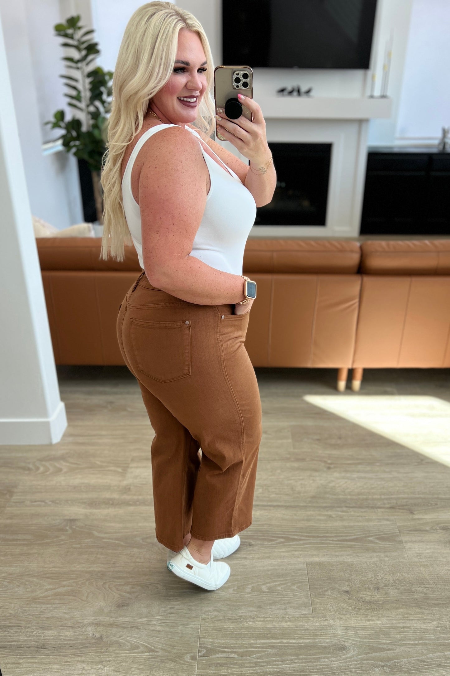 Judy Blue • Briar High Rise Control Top Wide Leg Crop Jeans in Camel