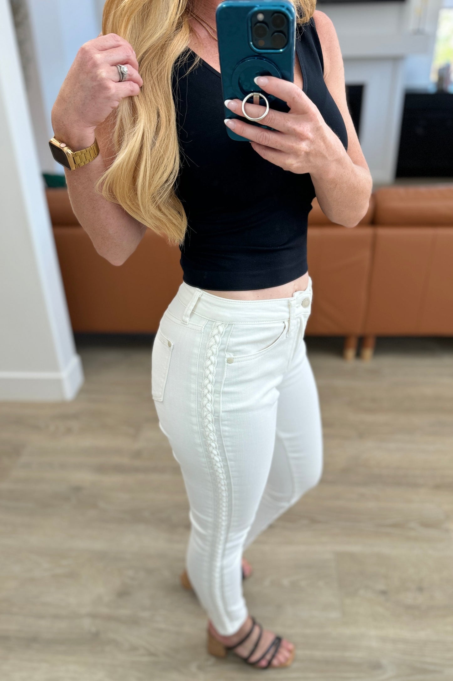 Judy Blue • Maddie • Mid Rise Braided Side Seam Relaxed Jeans