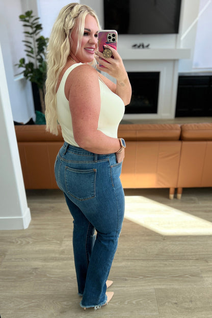 Judy Blue • Morgan High Rise Distressed Straight Jeans