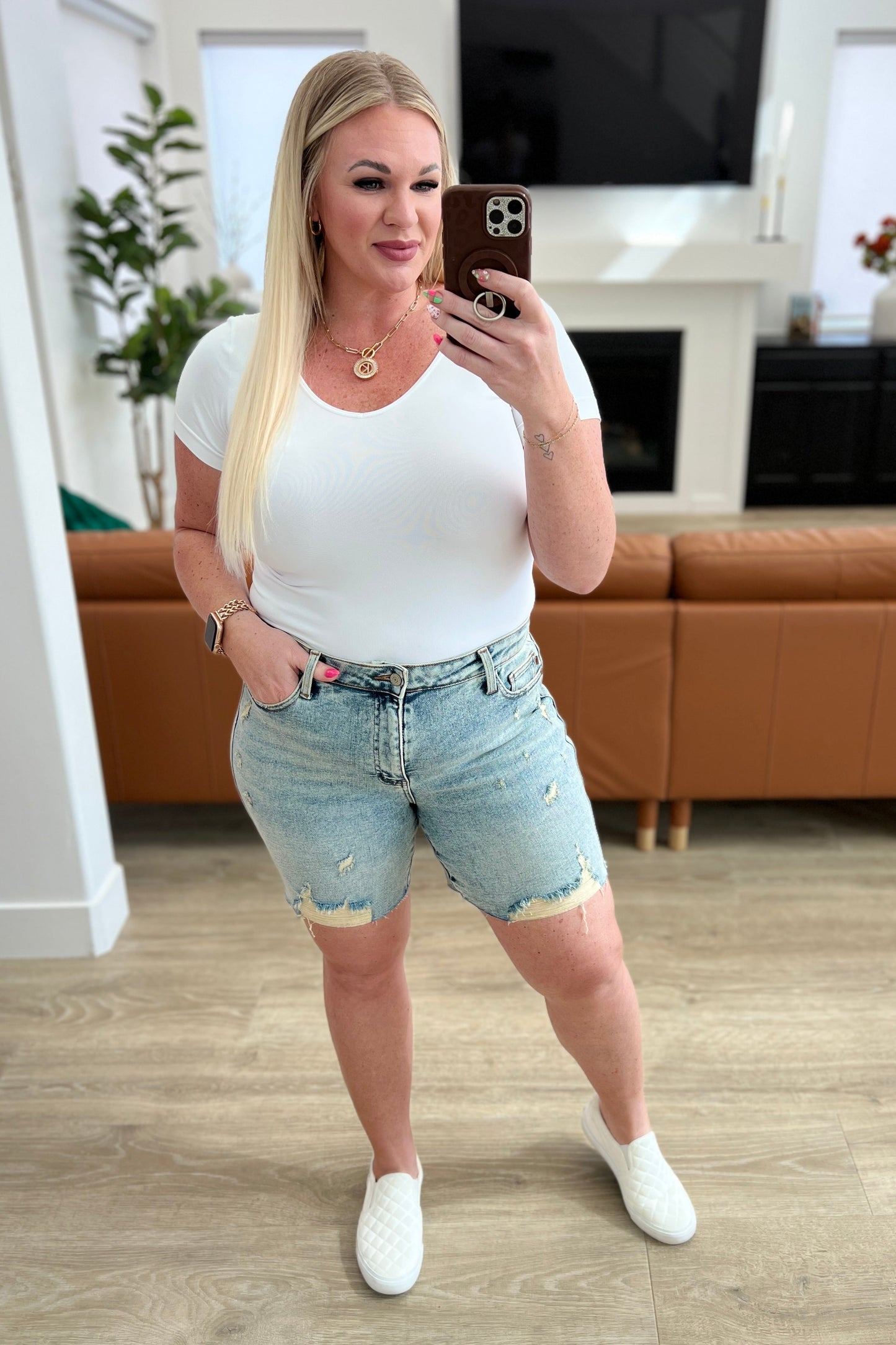 Judy Blue • Cindy • High Rise Mineral Wash Distressed Boyfriend Shorts