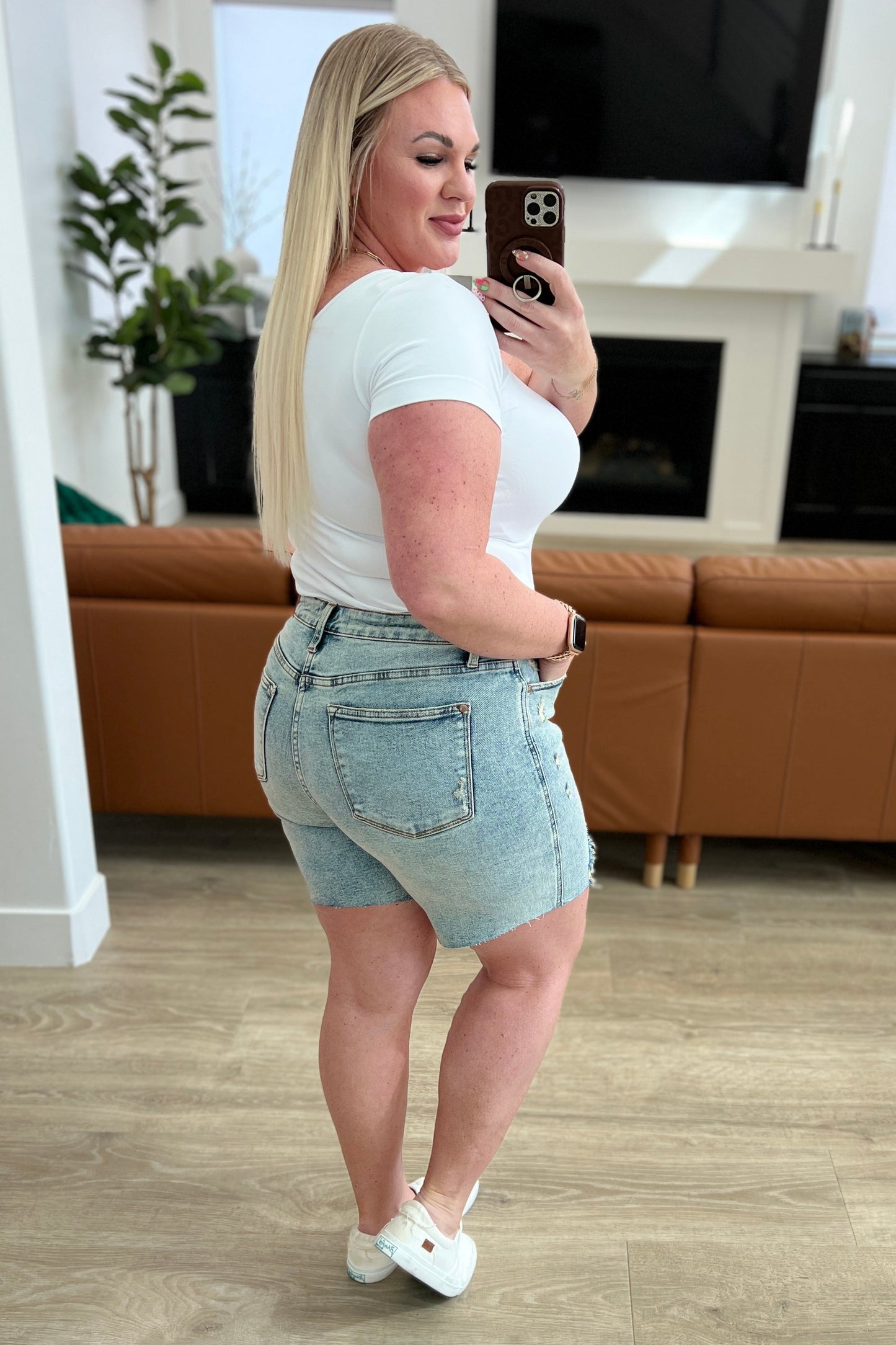 Judy Blue • Cindy • High Rise Mineral Wash Distressed Boyfriend Shorts
