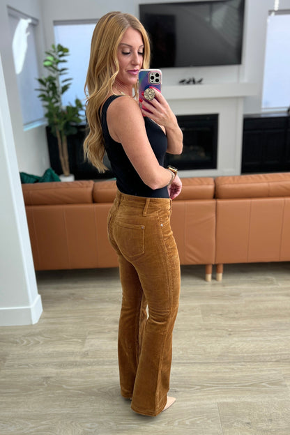 Judy Blue • Cordelia Bootcut Corduroy Pants in Camel